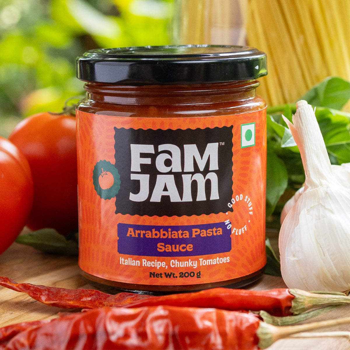 Arrabbiata Pasta Sauce – lifestyle shot